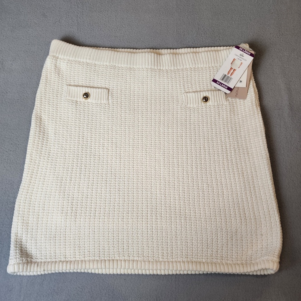 French Connection XXL Cream Textured Knit Mini Skirt NWT Gold Button Plus Size